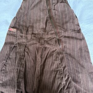 Robe violette rayée