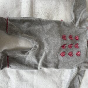 Pyjama gris coeur rouge
