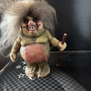 LADY TROLL NORVEGIEN