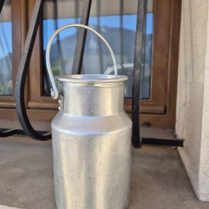 Pot à lait en allu