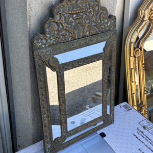 Miroir en fer