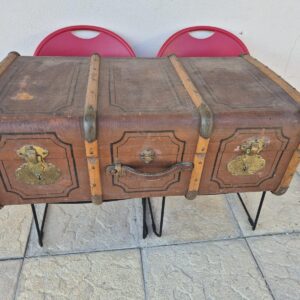 Ancienne Male de voyage