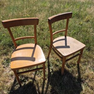 Lot de 2 chaises en bois